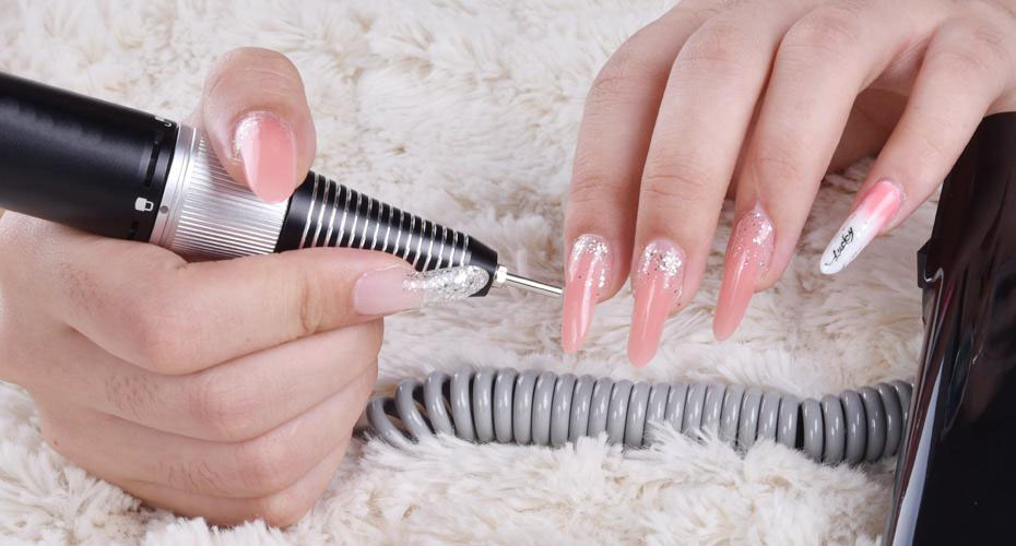 How to Remove Acrylic Nails At Home with Acetone