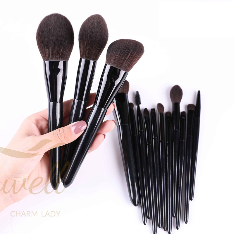 The Wizard of Oz 14 makeup brushes with wooden handle, super soft fiber hair foundation, high gloss repair brush, beauty tool